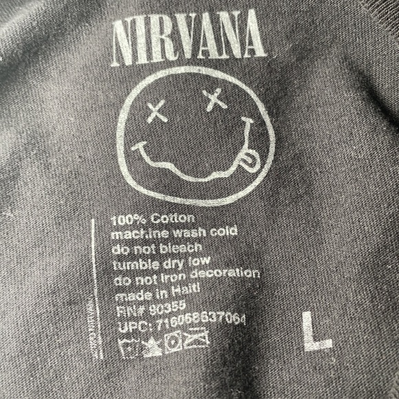 Nirvana Men's Kurt Cobain Black Happy Smiley Face Grunge T-Shirt Size Large - Picture 3 of 3